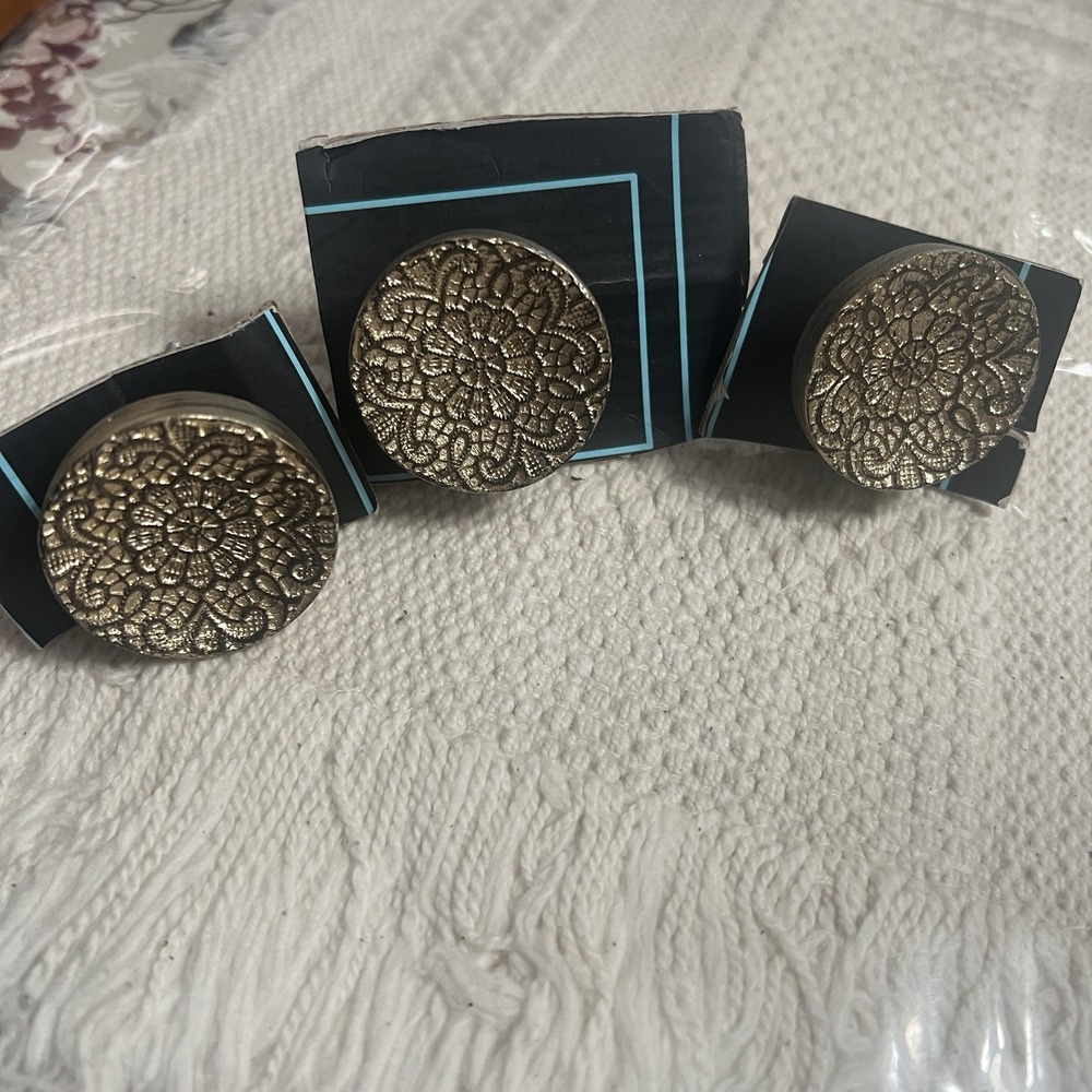 Cabinet Drawer‎ Knobs Cynthia Rowley Round Antiqued Gold Pulls Set of 3
